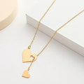 Collar Hueco: corazón calado
